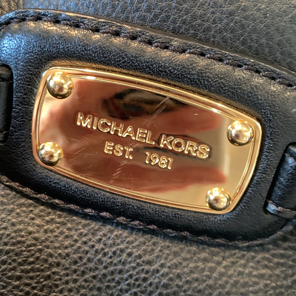 Michael Kors purse - Picture 11 of 11